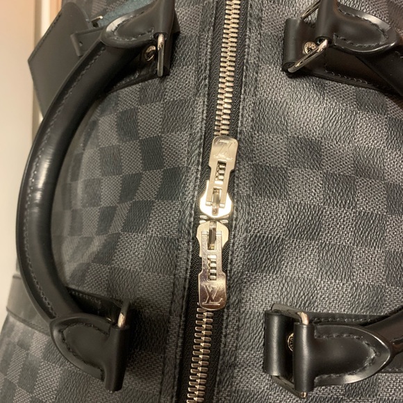 Authentic Louis Vuitton Keepall 55 Bando Damier Graphite - Picture 3 of 16